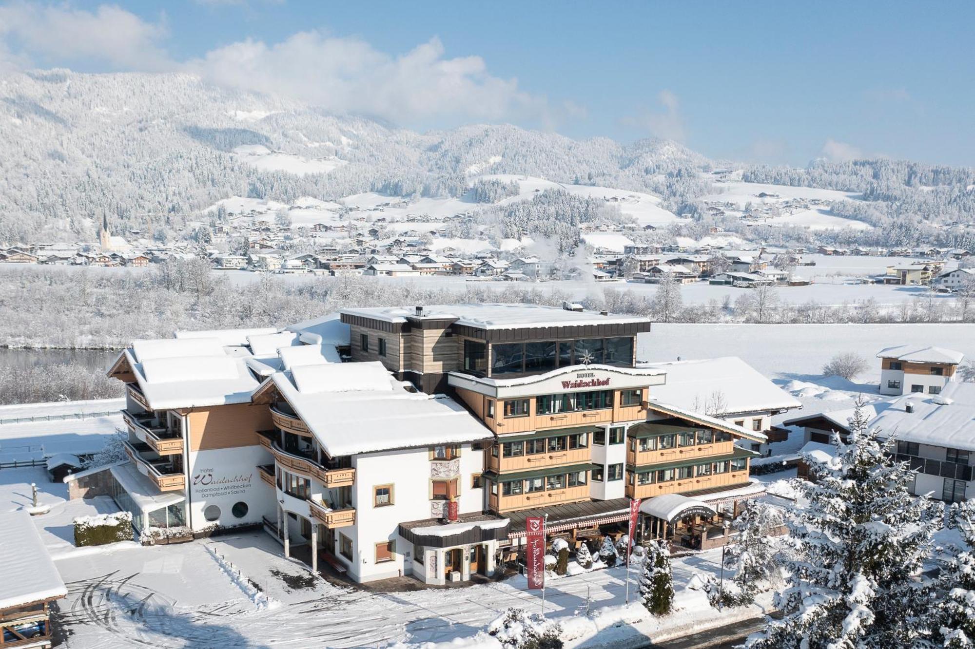 Hotel Waidachhof เคิสเซน ภายนอก รูปภาพ